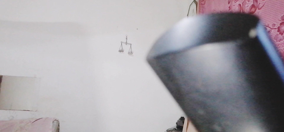 Tina Baby: La vera cameriera di casa mi stava seducendo senza reggiseno...