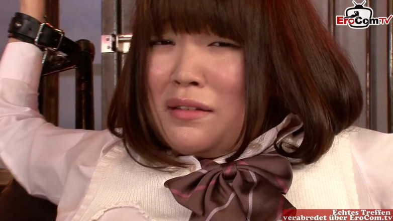 EroCom: Harcore Gangbang with an oiled up japanese Teenage Girl