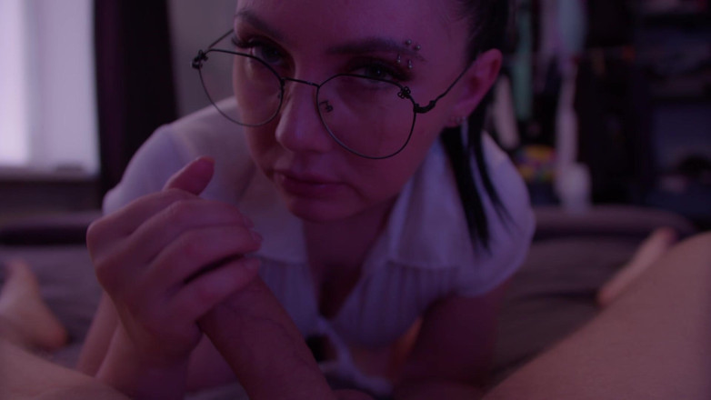 Alexa and Alex Moore: Slut Gives Deepthroat Blowjob