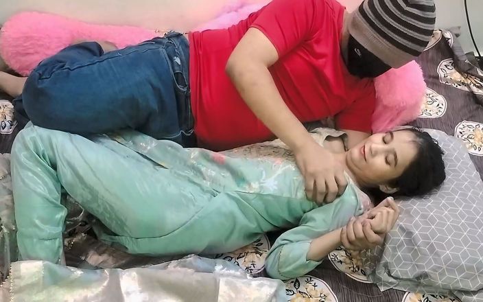 NAASRIN KHAN: Proprietara a luat teren de la băiat