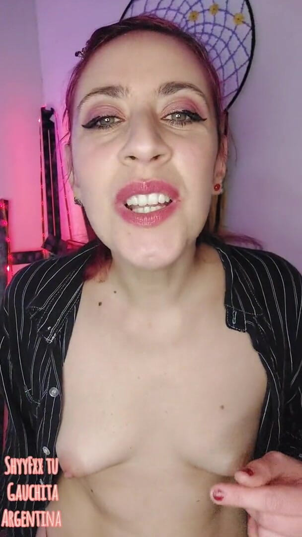 Tu Gauchita Argentina: 贷款高潮现在从我身上回来了，他正在通过操我戴绿帽子joi来收集