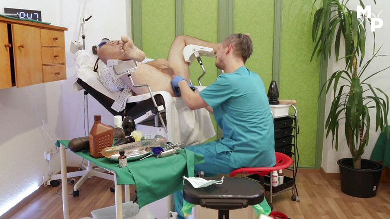 Marcus Pollack Gay: Sapık doktor elleri ve silikon oyuncaklarıyla götünü dolduruyor