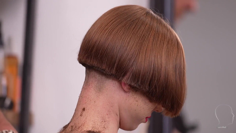 Euro Bald: Moniqe