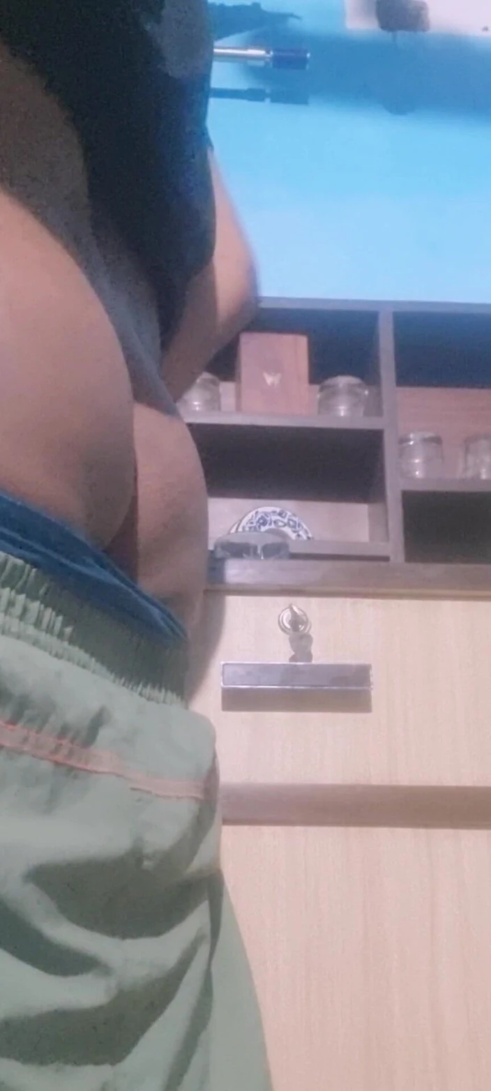 rruh_2024: Родители пошли наружу, поэтому получили время поиграть с моим хуем