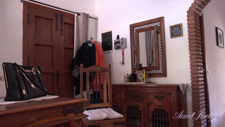 Aunt Judy's: Auntjudys - Sua peituda madura gordinha madrasta Melody dá-lhe joi