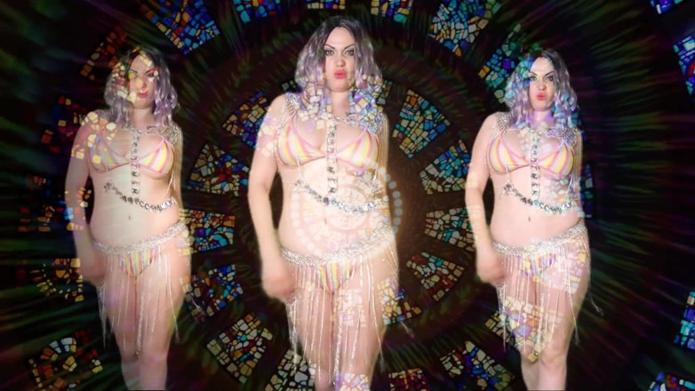 Goddess Misha Goldy: Kurwa religijny umysł! Jestem twoim jedynym prawdziwym Bogiem, a ty...