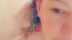 Livie Blainn: Duş arkadaşı için başvuru alıyor
