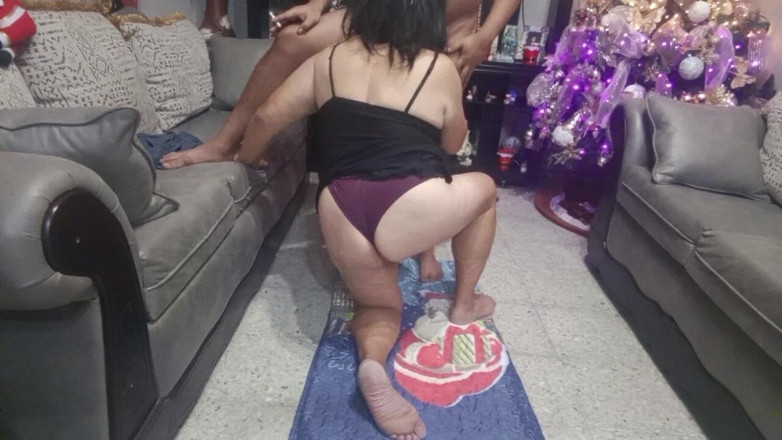 Sofixxx: De oma van mijn buurman geeft me een geweldige pijpbeurt