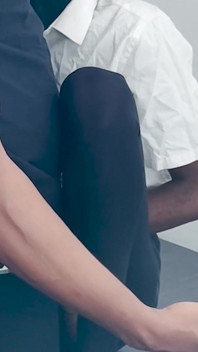 Cette petite black aime prendre cette grosse bite
