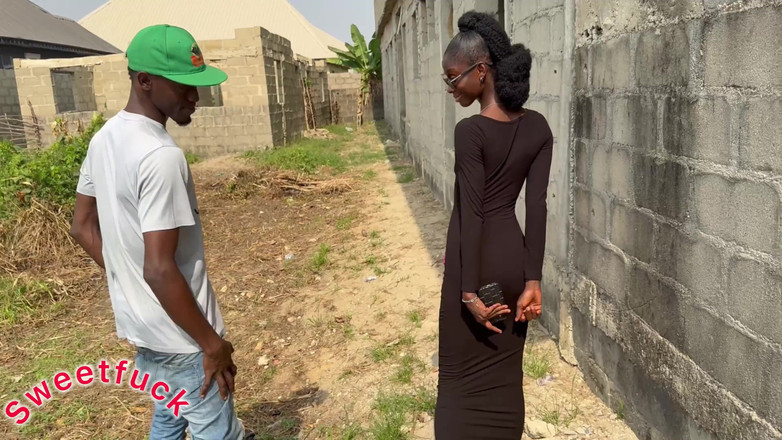 Sweetfuc: Chuda dziewczyna zaproponowała mi ssanie mojego dużego ogórka