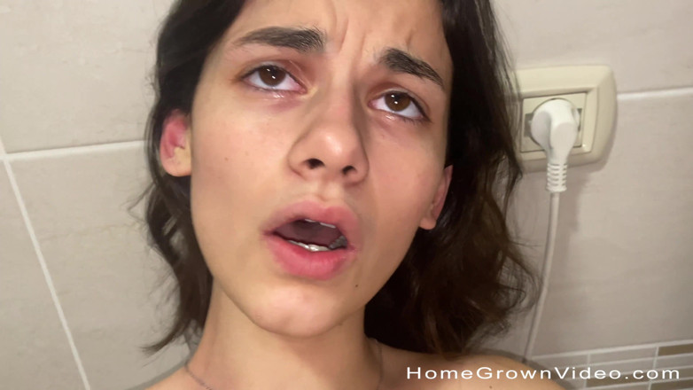Homegrown Video: Spooge All Over Her Pussy
