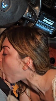 We gingen winkelen met een paar vrienden in de auto.