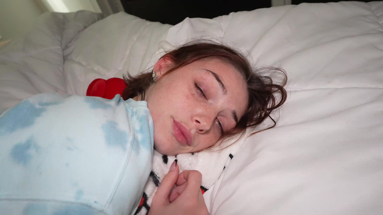 Shrooms Q: Tata fetysz z Johnnym Love squirting na jego wielkim kutasie