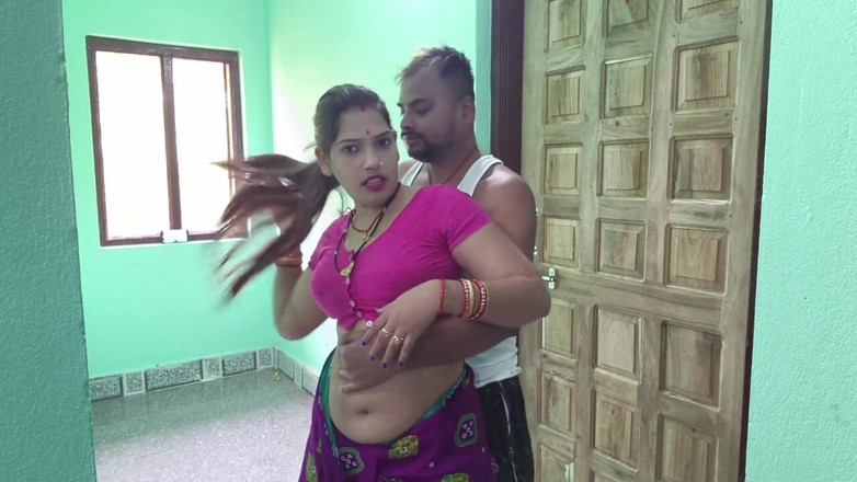 Sona bhabhi: Горячий трах дези на полу