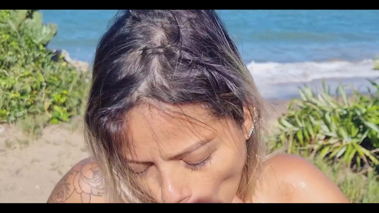 MarieChell: 해변에서 빠는 약간의 빛!