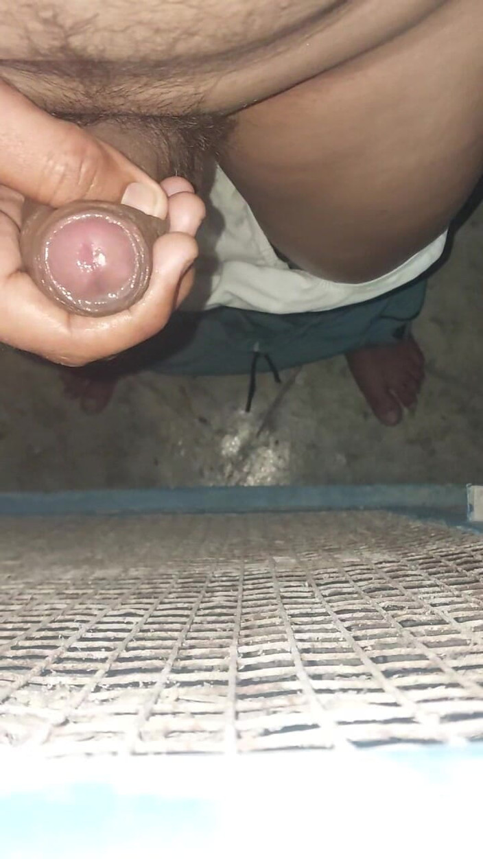 Bigcocka: 独自分裂我的鸡巴