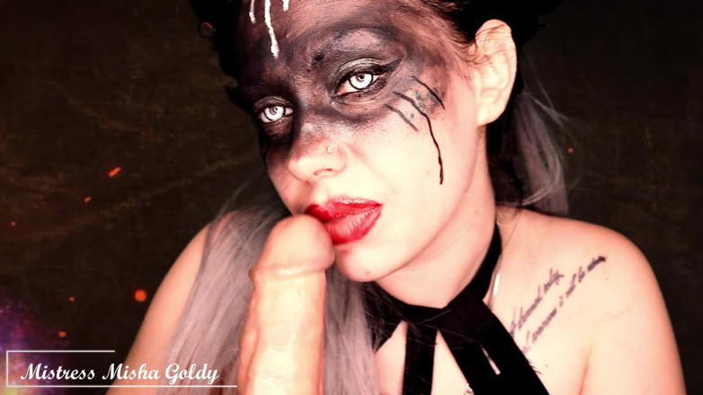 Goddess Misha Goldy: Saya mahu makan benih awak dan menelan awak seluruhnya! Devour!