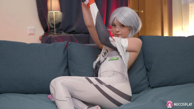 Nu Cosplay: Eva barbie hat eine so hübsche muschi
