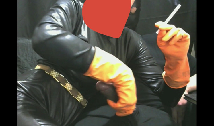 Peternorthlegend: Kouřící manželka v oranžových gumových rukavicích kouření honění # 1