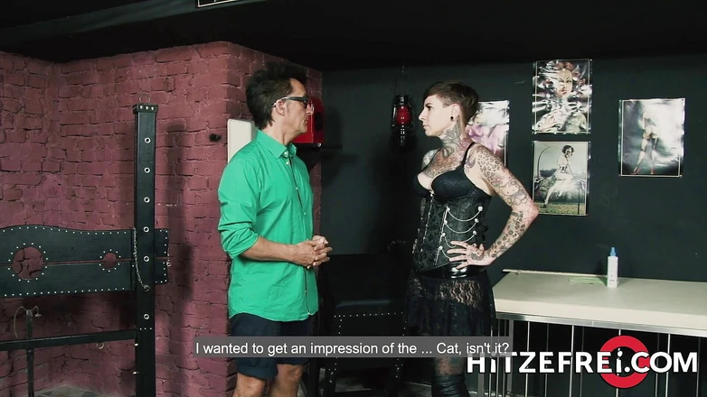 Hitzefrei: Hitzefrei- MILF Jerman bertatu Cat Coxx memerah zakar yang baik