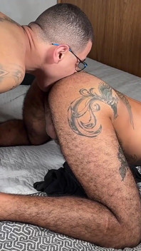 Hung Papi 異人種間クソ Caio Venturini ファック 大きな黒人筋肉の尻