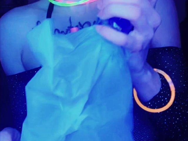 Pornetheus Unboxing (Sky Wryder)
