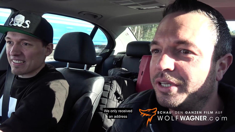 Wolf Wagner Com: Jessii van Riva：淫荡的青少年宝贝在楼梯间里被操和射精！wolfwagner