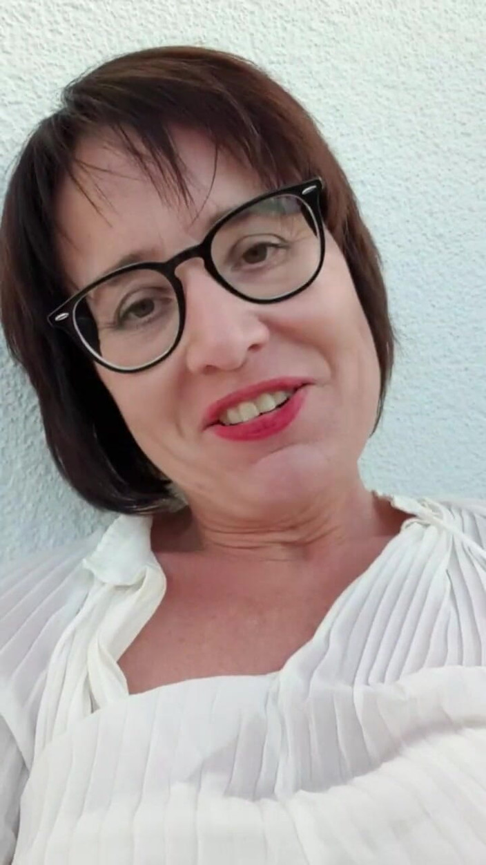 JulieEroticDress: White Angel ejaculează în aer liber
