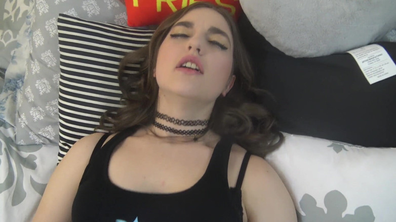 LustfulGeeks: Pov un bel pompino di una teen e il primo...