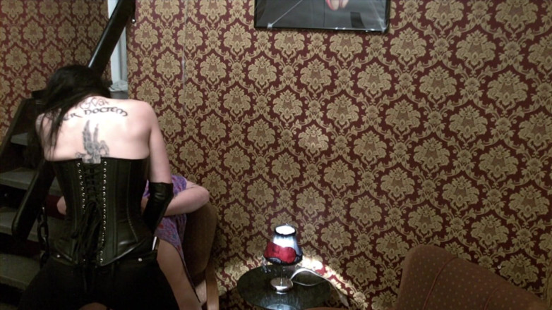 Domina Lady Vampira - SM Studio Femdom Empire: Strap on fuck by the mistress with the leathergloves
