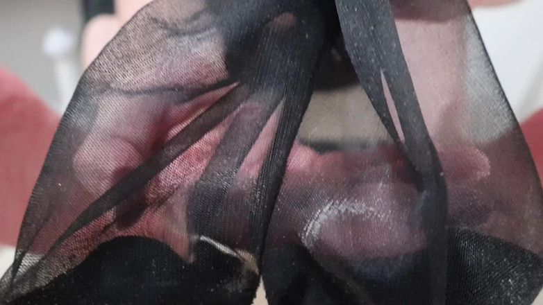 Dope Lee: Consolador trabajando con el pie por mis pies en medias...