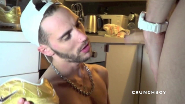 Raw French Bad boys: Seks z trampkami fetysz z 2 seksownymi francuskimi chłopcami