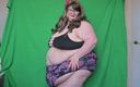 SSBBW Lady Brads: NSFW grassa spogliarello in bikini