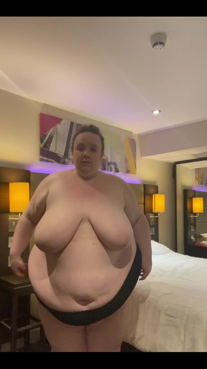 Ivy gold: Bruneta SSBBW