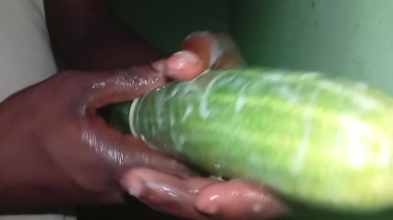 Badman4606: Svart Bryon prova det på henne