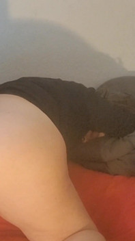 Il mio caldo culo grasso viene scopato