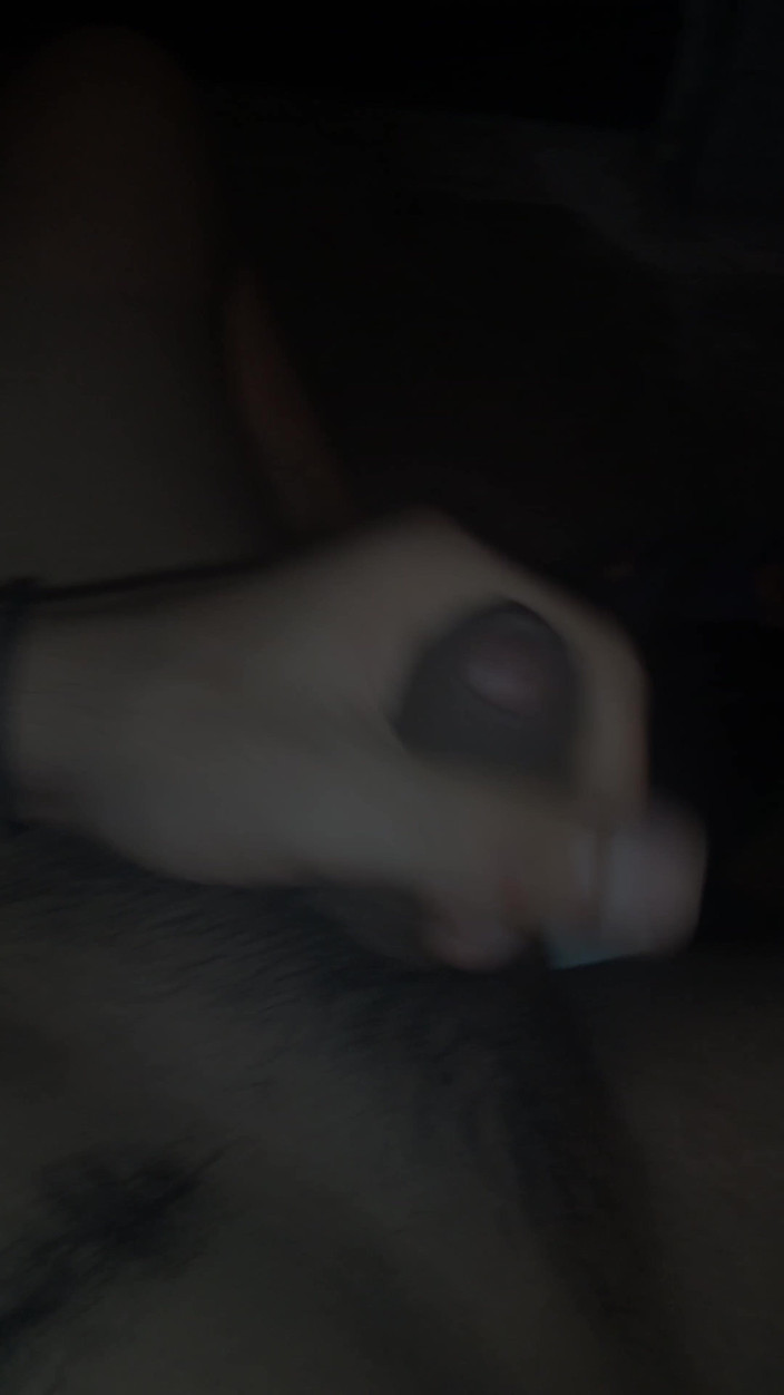 AlexAlejandro13: Uma linda tarde puxando no banheiro meu fetiche é estar sempre...