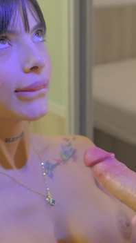 Göt deliğimi doldur, papi! - büyük memeli Kolombiyalı bebek için anal dölleme