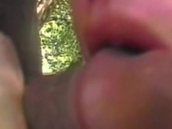 SEXUAL SIN GAY: Latinos latinos 2_horny cena fodendo as bundas um do outro ao...