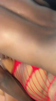 Acest videoclip porno m-a făcut să ejaculez în pantaloni
