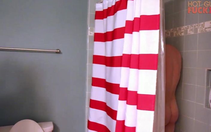 Hot Guys Fuck: Tänzerin Davie Quinn fickt blonde Heather kelly