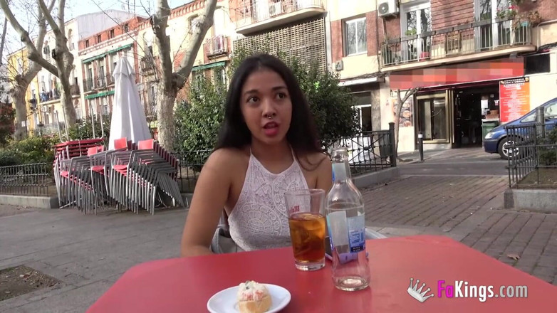 FAKings: Giovane ma non timido teen gode di una dose di...