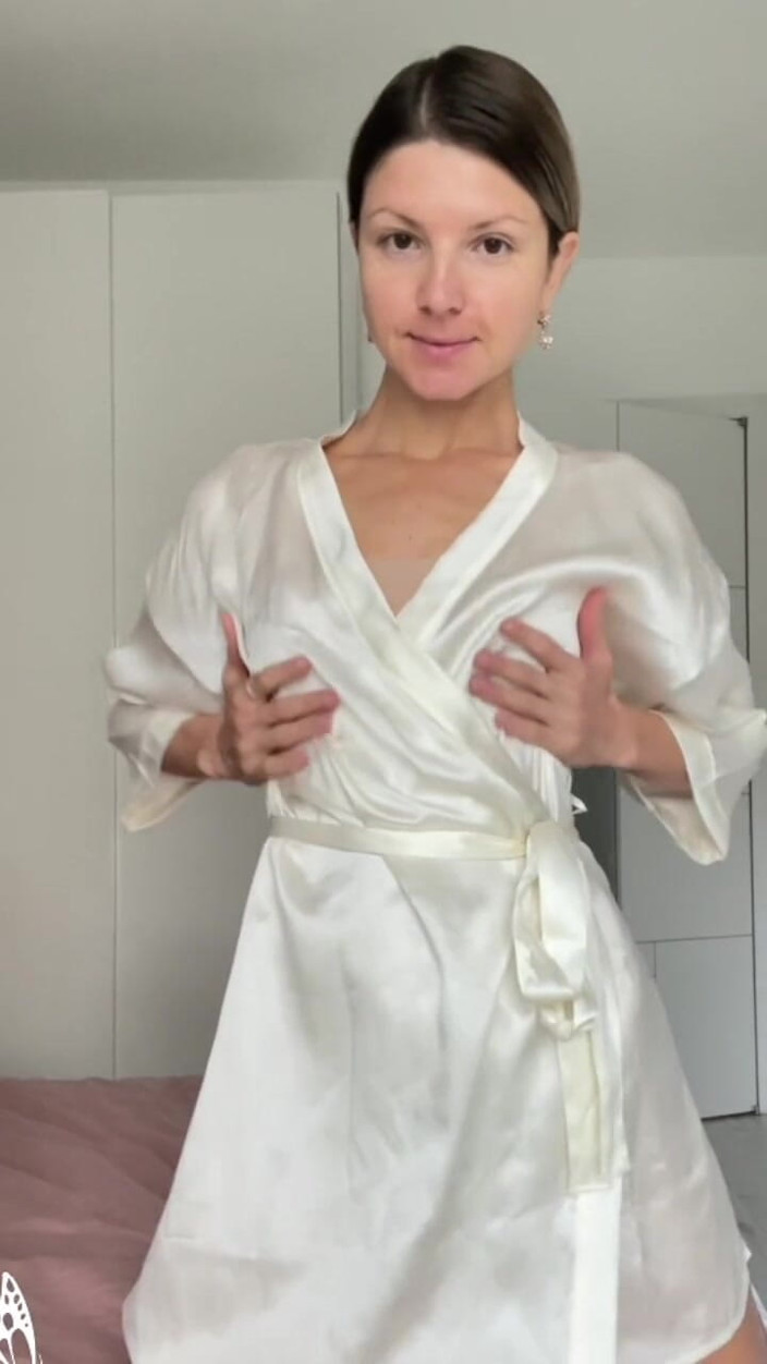 Gina Gerson: Solo Morning Masturbation