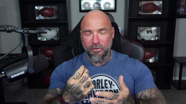 Raw and Uncensored with Masculine Jason: Vor- und nachteile eines Pornostars sein