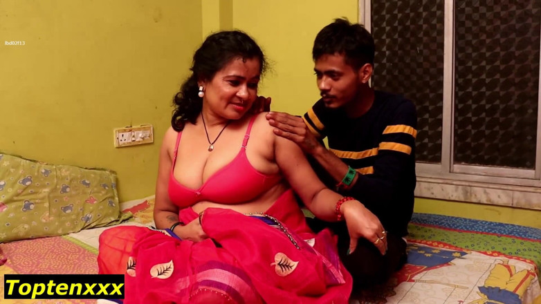 TopTenXXX Premium: Un S’amuse Pour La Première Fois Avec La Belle Madame...