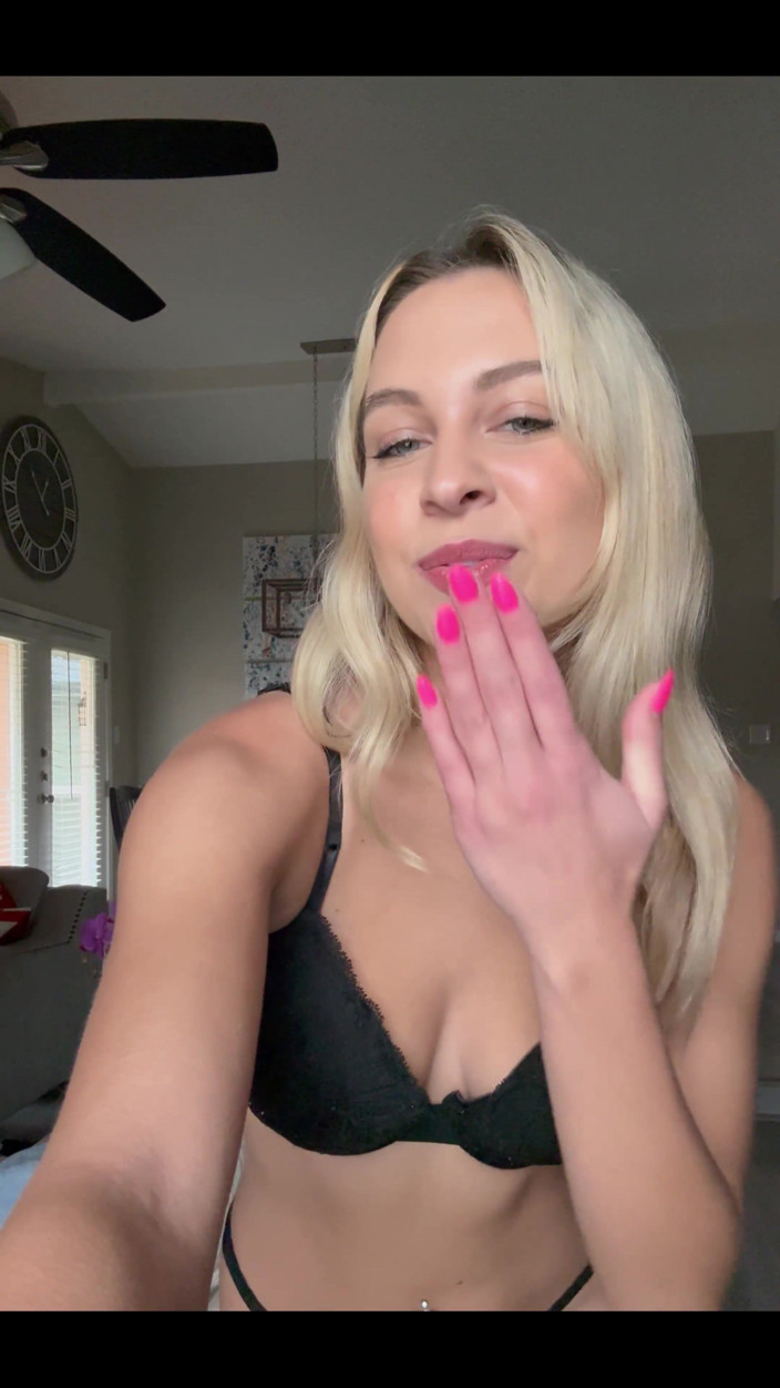 Tiffstreatsxoxo: Cum Countdown untuk Awak Hari ini