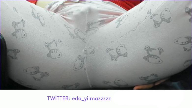 turk_milf_porno: Masturbation en pyjama