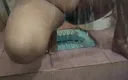 Benita sweety: Salem Mature Hot Bathing with Pissing I Shoot Her Bathing