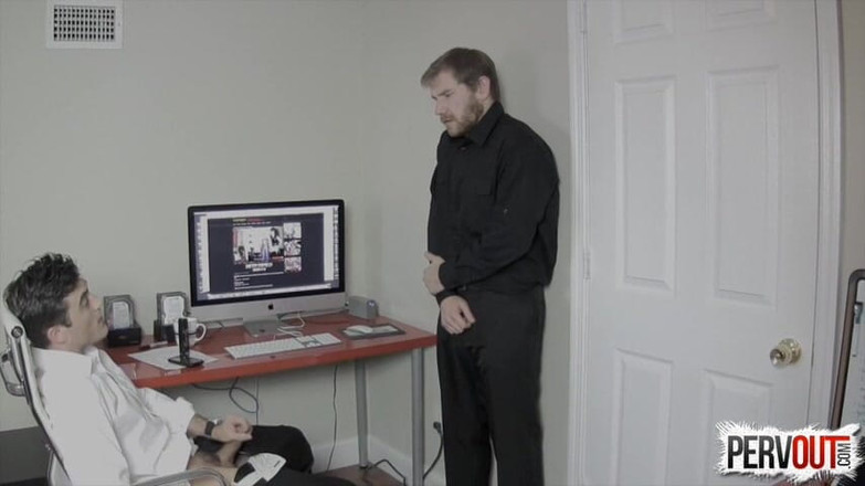 ManUpFilms: Bị bắt sục tại nơi làm việc