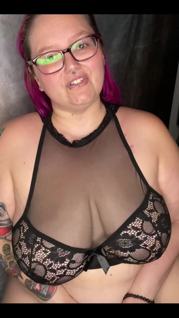 Sara Star: Take It Out and Rub It.